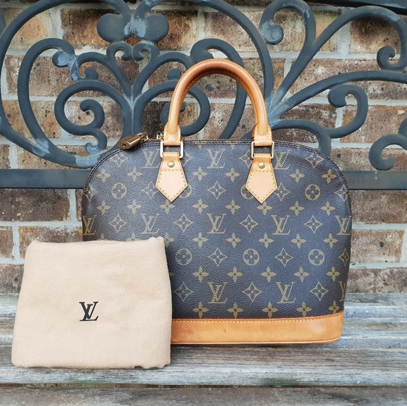 Louis Vuitton Handbags - Louis Vuitton Authentic Alma PM/'Lock No Key